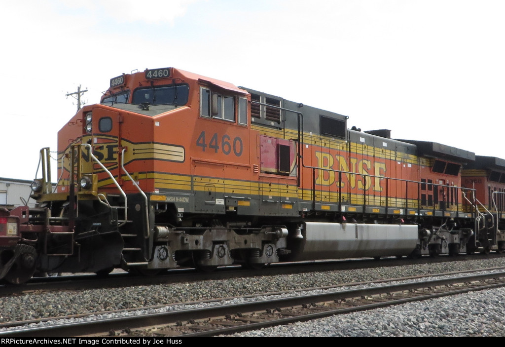 BNSF 4460